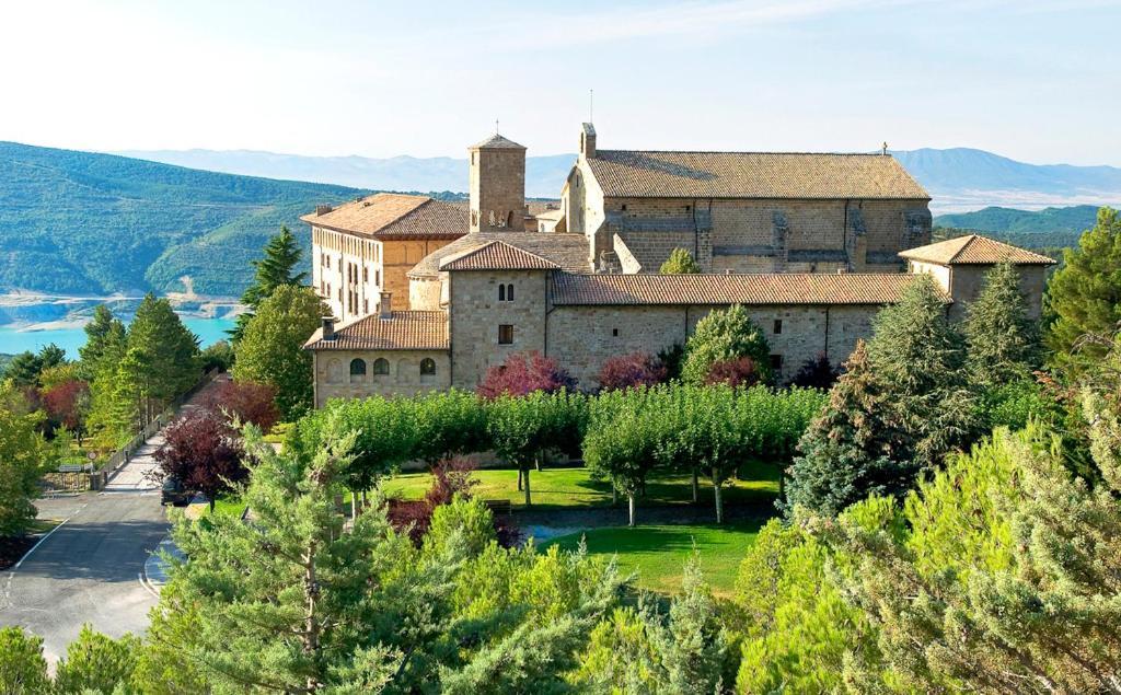 Apartamento Pilare, A Las Puertas Del Pirineo Navarro ルンビエル エクステリア 写真